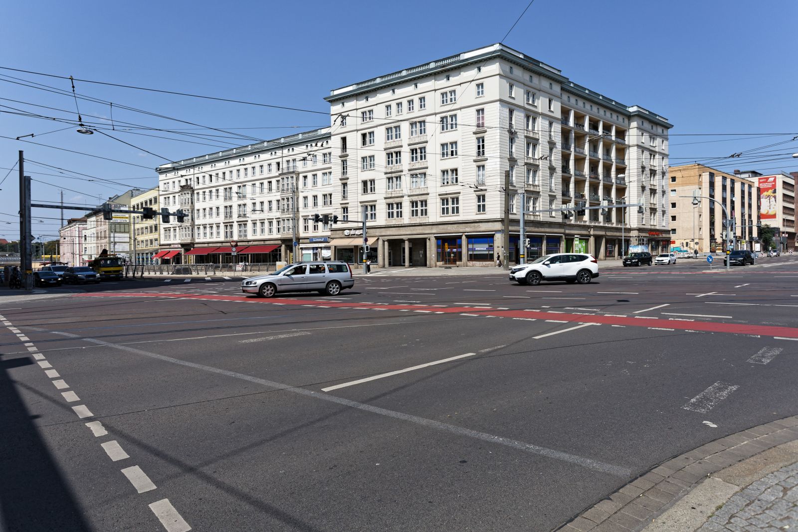IMG_7017_sil.jpg